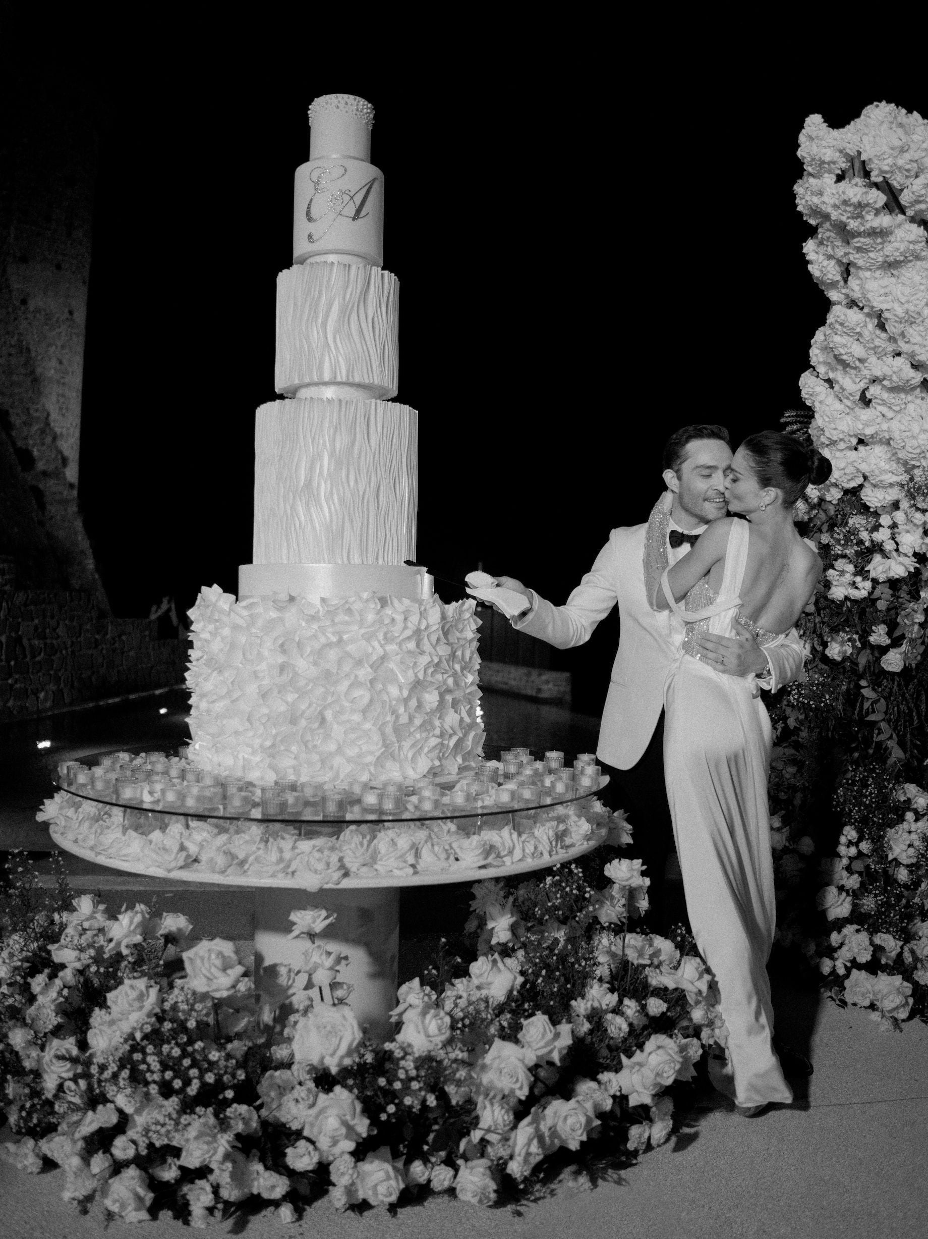 Ed & Amy: Una ceremonia sostenida por historia y luz
