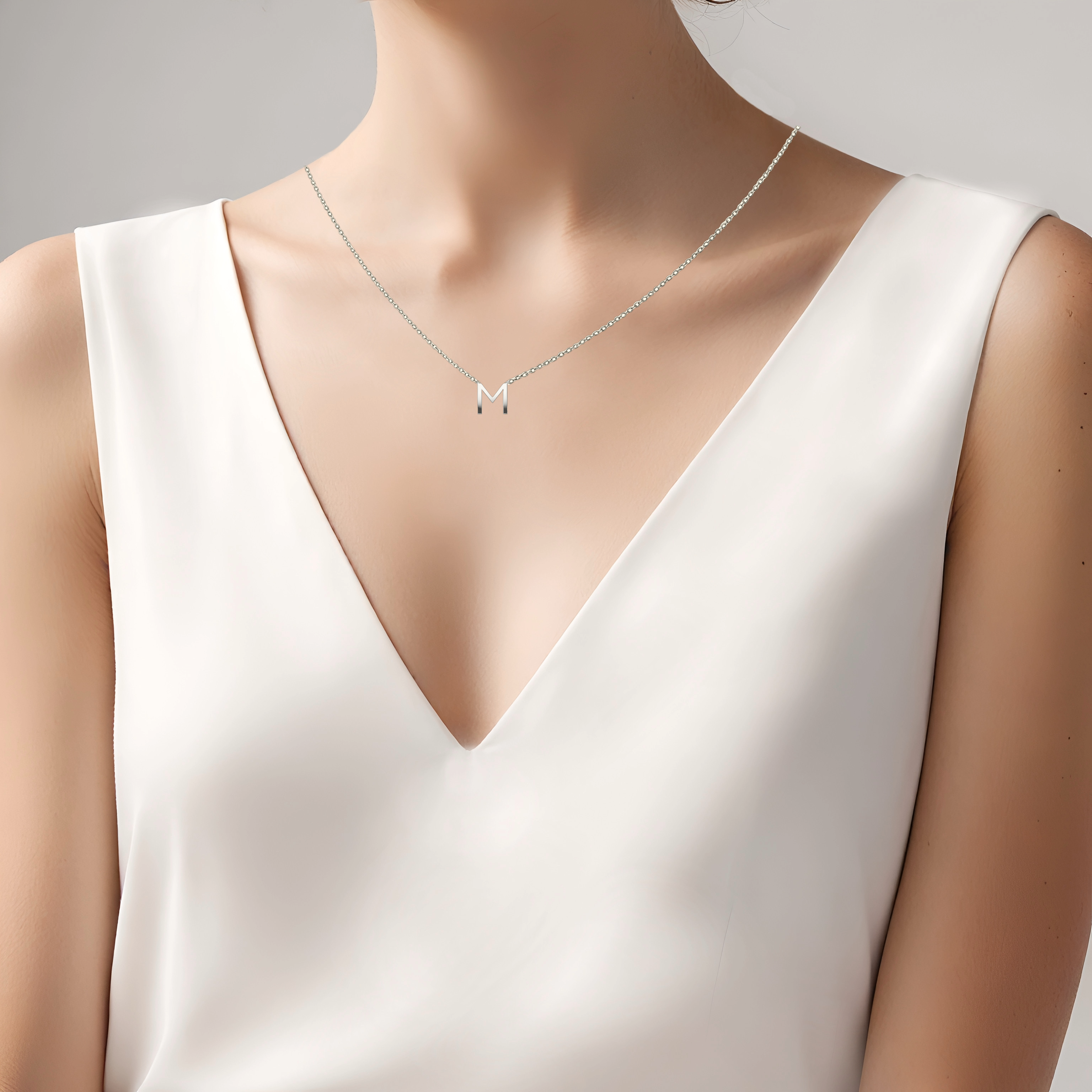 Collar Signa ‘M' Plata Esterlina